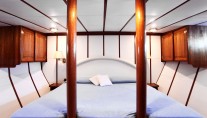 BUENA CHICA 1 - Guest Cabin